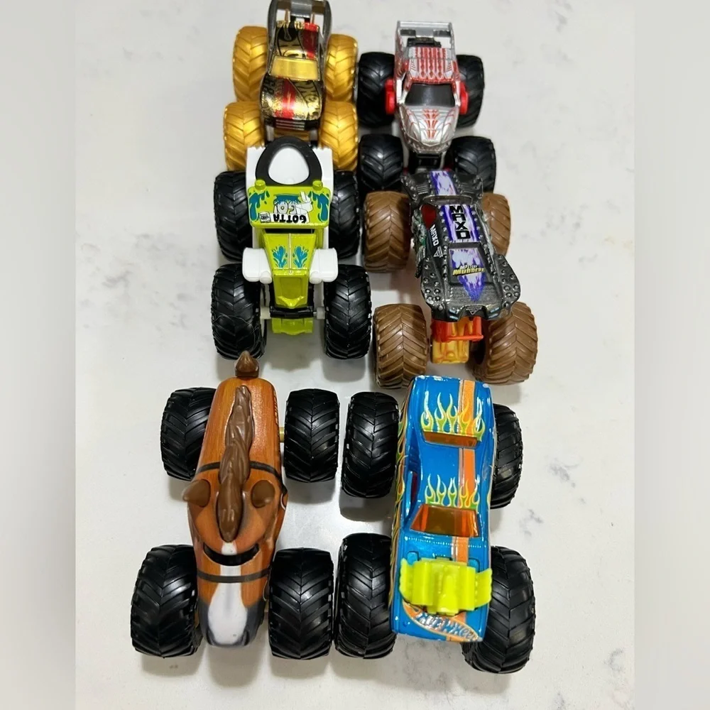 Monster Truck Toy Set - 6 Multicolor
